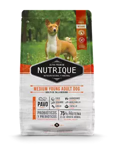 Сухой корм Vitalcan для взрослых собак средних пород с индейкой и свининой Nutrique Medium Young Adult Dog